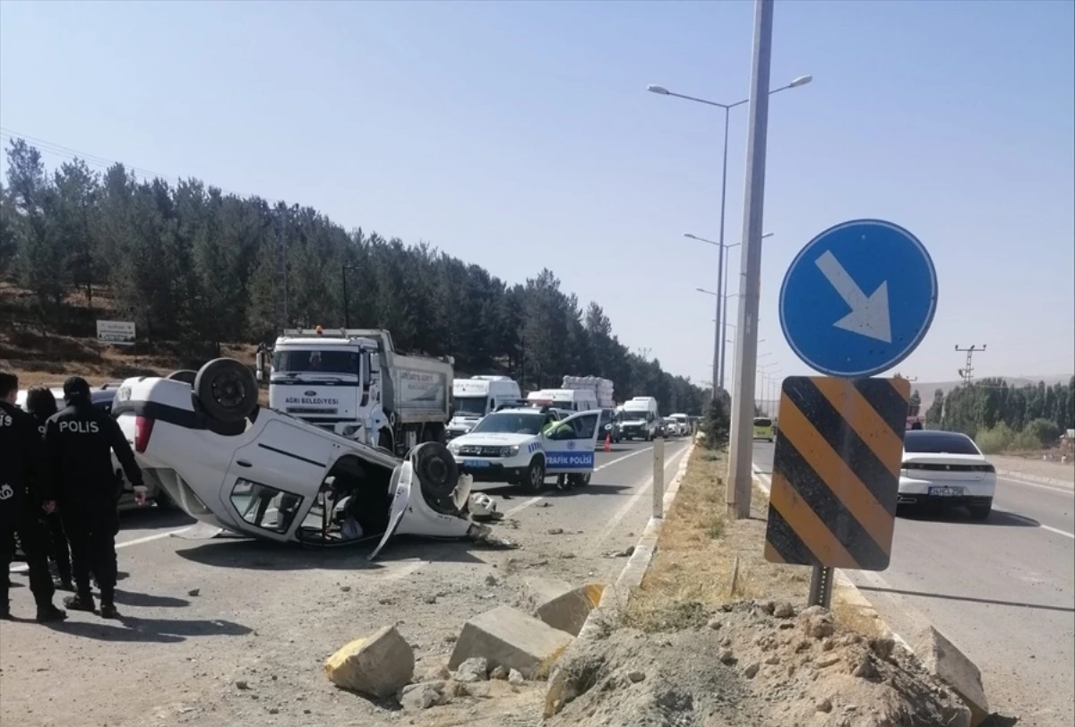 Ağrı’da Trafik Kazası 1’i Ağır 5 Yaralı